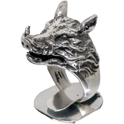Wild Boar Head with tusks, 925 solid sterling silver ring, great detailing on the fur and facial features.  Available in size M - Z+5
