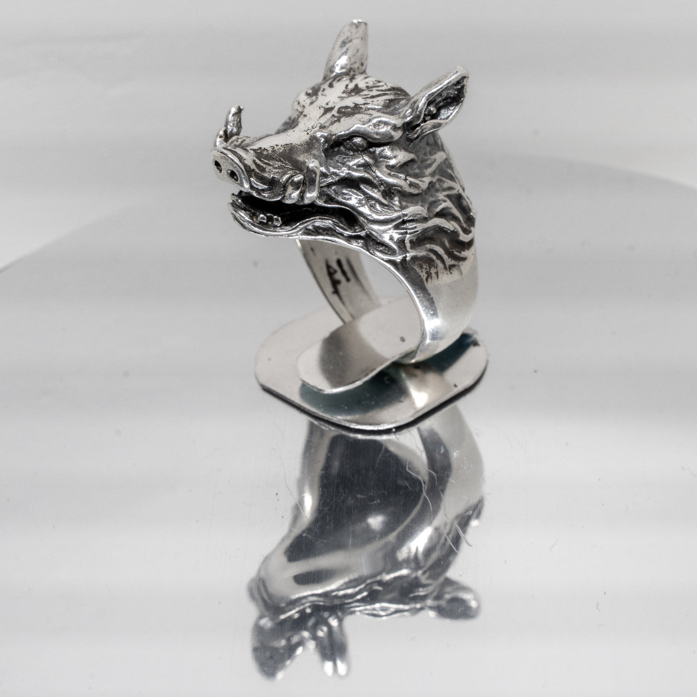 Wild Boar Head with tusks, 925 solid sterling silver ring, great detailing on the fur and facial features.  Available in size M - Z+5
