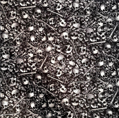 Hundreds of overlapping skulls & bones on more bones on our Square Bandana handmade from 100% cotton, the skulls look very realistic.

