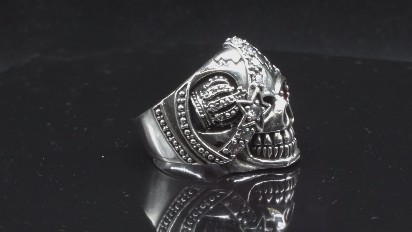 Pirate Skull King Ring.925 Sterling Silver & Cubic Zirconia