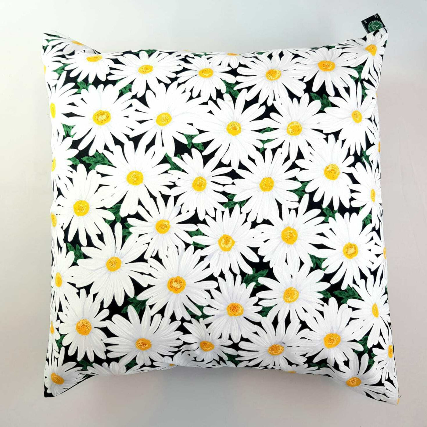 Daisy Flower Florist Cushion Cover -fits 18" x 18"- Timeless Treasures - 100% Cotton