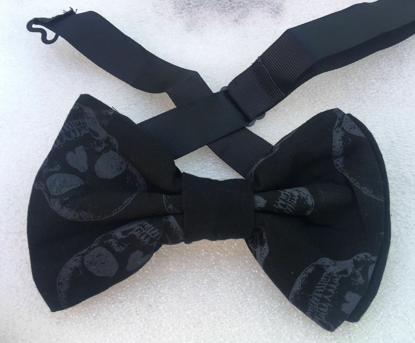 Grey Skulls Bow Tie Hair Bow Prom Bowtie Hairbow Suit Fancy Neck-Tie feeanddave