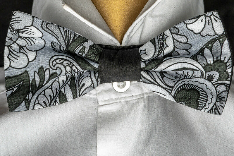 Paisley Baroque Design Bow Tie - 100% Cotton Fabric