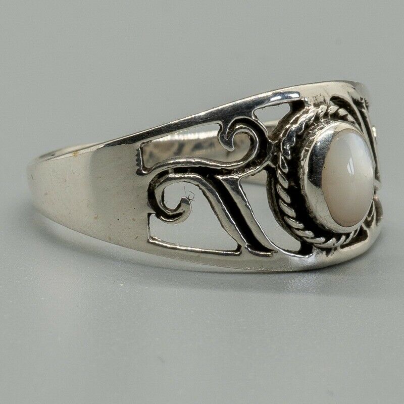 Moonstone .925 sterling silver ring Ladies Girls Biker Celtic Sizes L-U