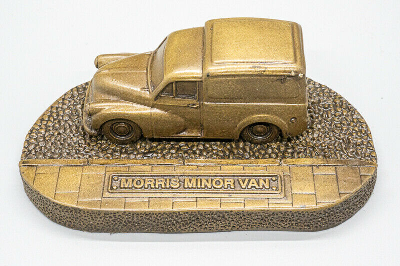 Morris Minor Van Resin Vintage Paper Weight Desktop Ornament Collectors Model